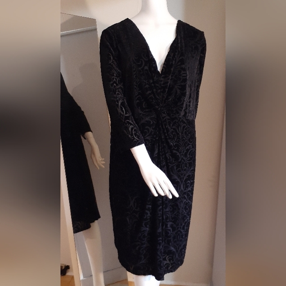 Sz 20 Embossed Velveteen Evening Dress - Picture 1 of 6